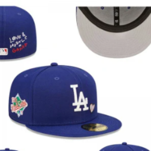Wholesale Stock American Popular Sell Patches Embroidery Logo 6 Panel Cap Hat Custom Hats Baseball Gorras Fitted Hat End